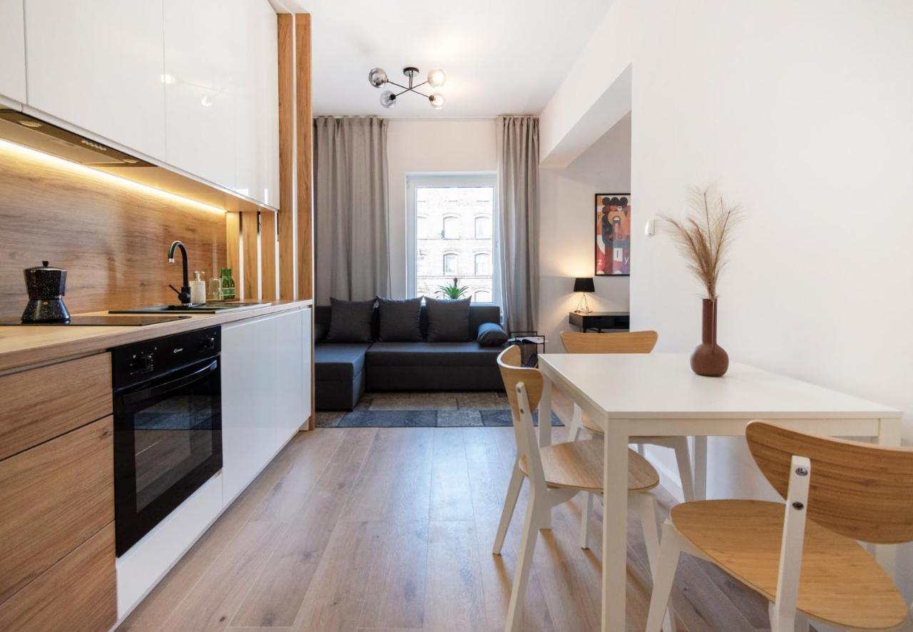 Apartamenty Ktw カトヴィツェ エクステリア 写真