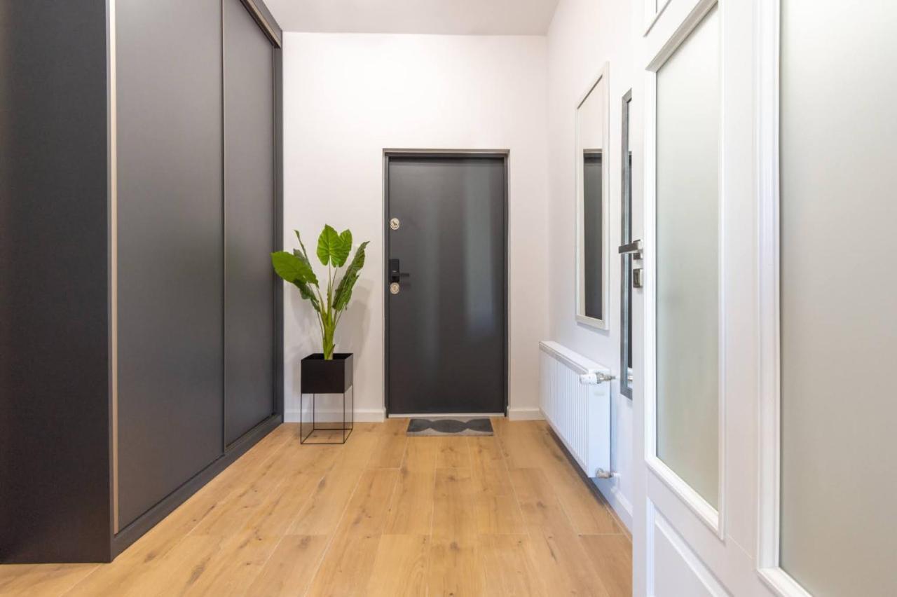 Apartamenty Ktw カトヴィツェ エクステリア 写真