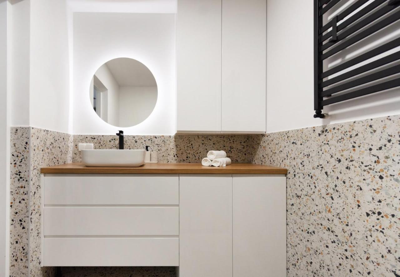Apartamenty Ktw カトヴィツェ エクステリア 写真
