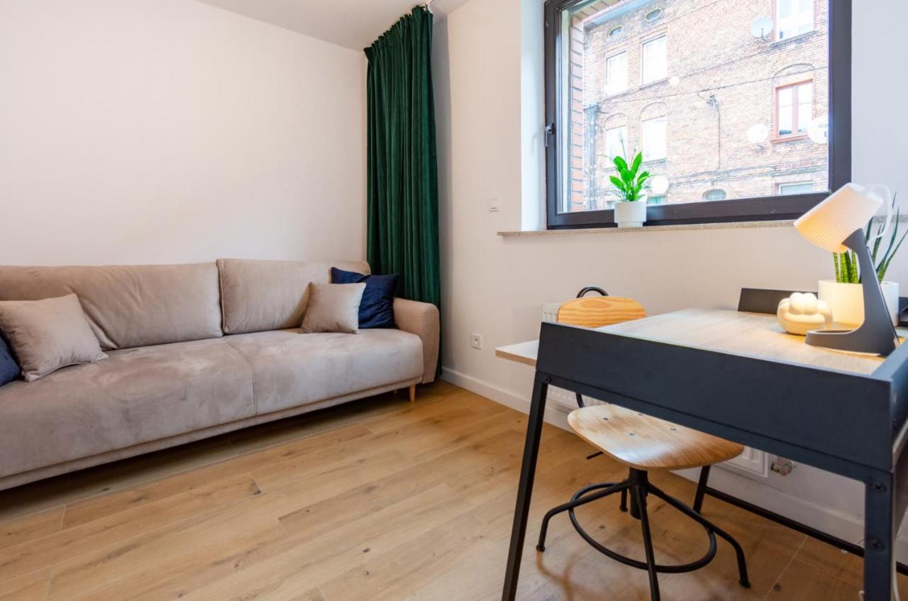 Apartamenty Ktw カトヴィツェ エクステリア 写真