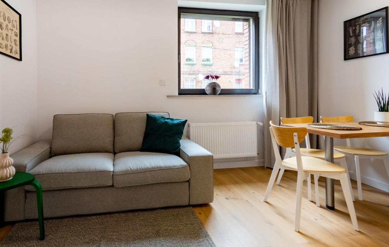 Apartamenty Ktw カトヴィツェ エクステリア 写真