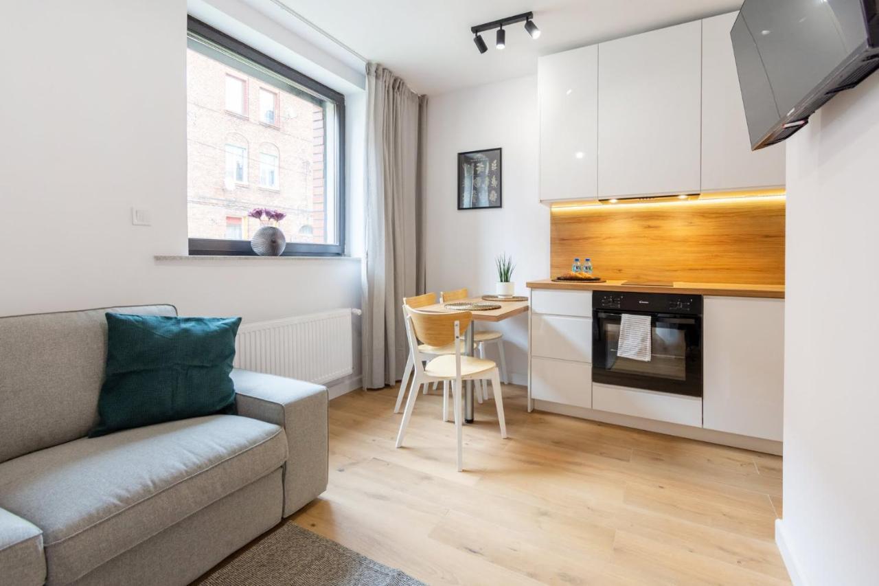 Apartamenty Ktw カトヴィツェ エクステリア 写真