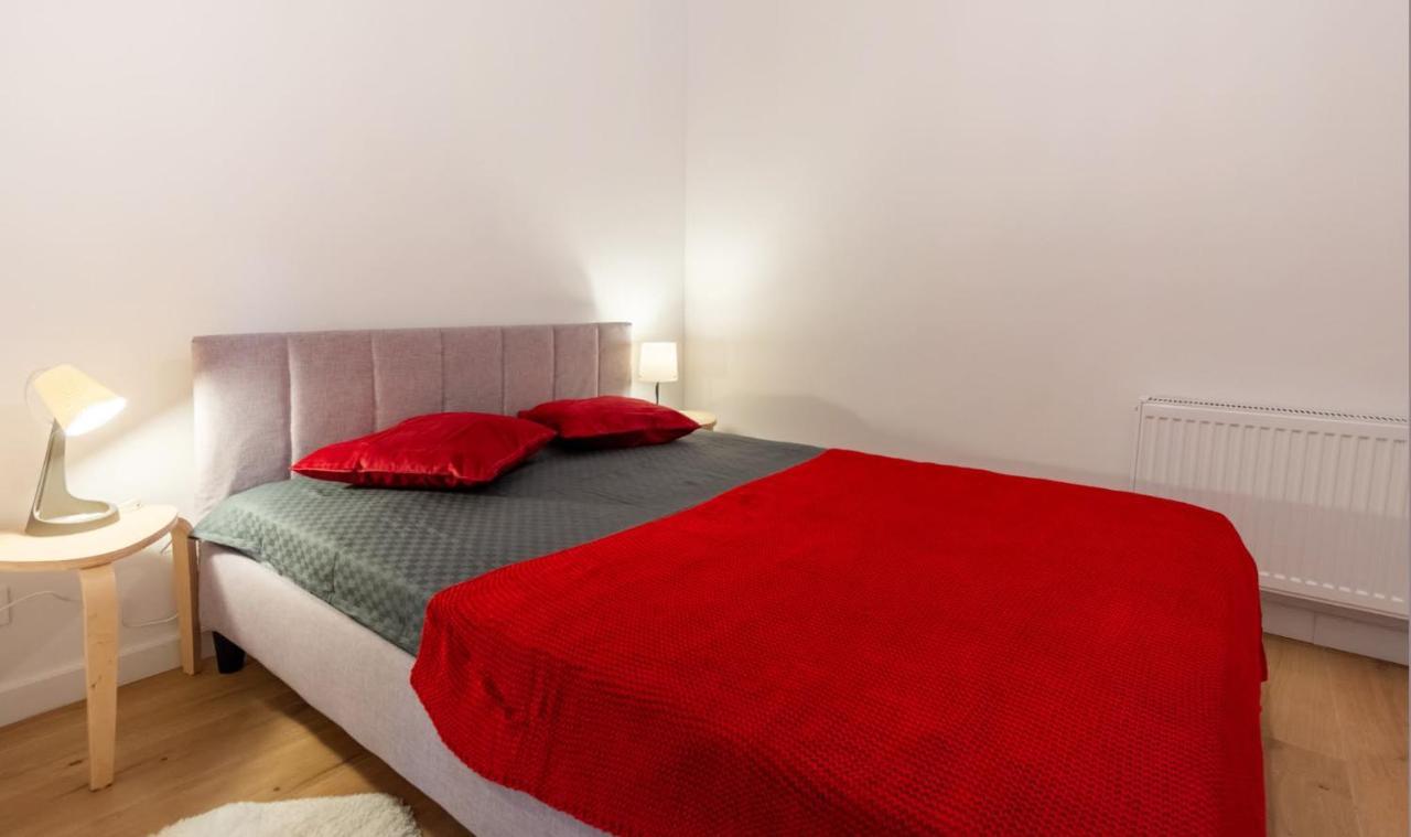 Apartamenty Ktw カトヴィツェ エクステリア 写真