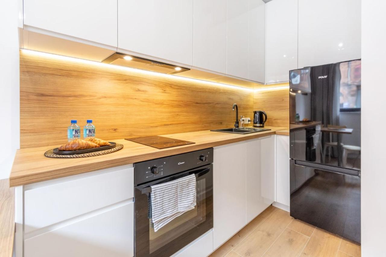 Apartamenty Ktw カトヴィツェ エクステリア 写真